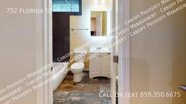 Photo - 752 Florida St