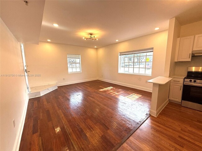 Building Photo - 1440 Pennsylvania Ave Unit 4