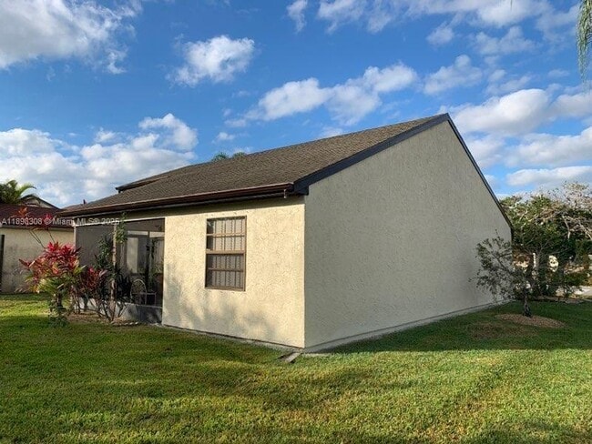 Photo - 1301 SE Carrington Ct