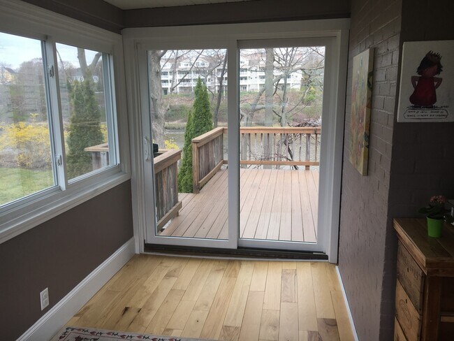 Photo - 22 Mendum Ave