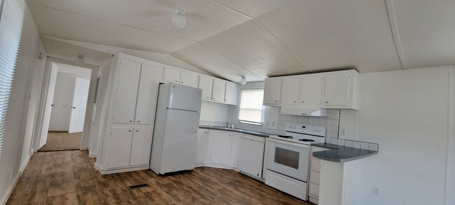 Photo - Ready to Move in