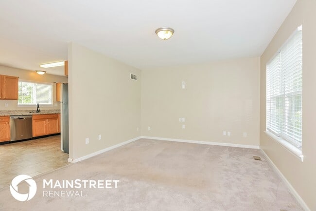 Photo - 32 Great Owls Way