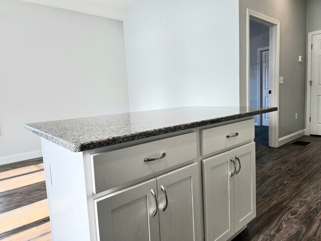 Photo - 2 Railroad Ave Unit 101