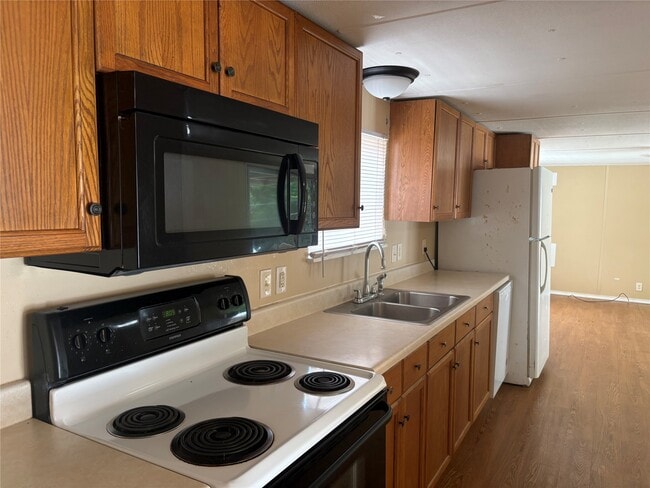 Photo - 14427 W Lee Shore Dr