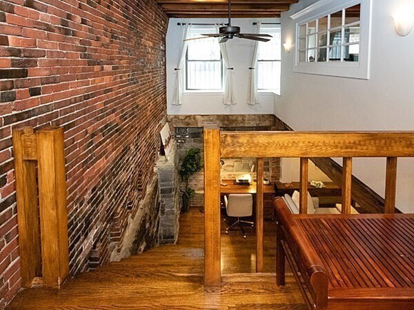 82 Commercial St Unit 1
