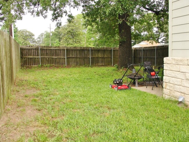 Photo - 106 Vista Way