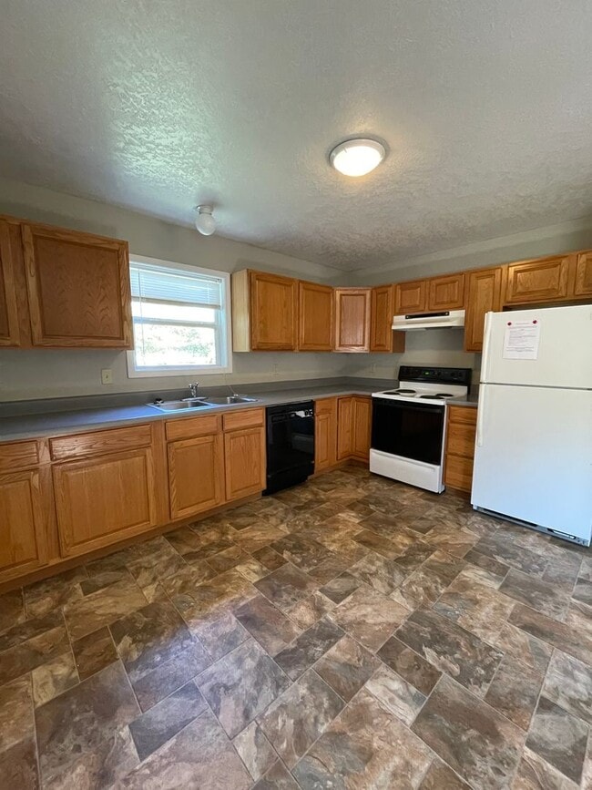 Building Photo - 1112 Union St Unit 2