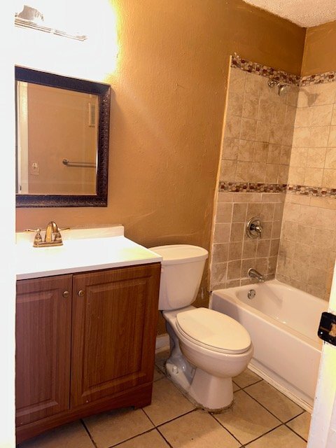 Photo - 2440 NW 39th Wy Unit Apt 202