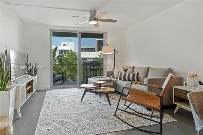 Photo - 777 NE 62nd St Unidad 777 NE 62nd St # C501