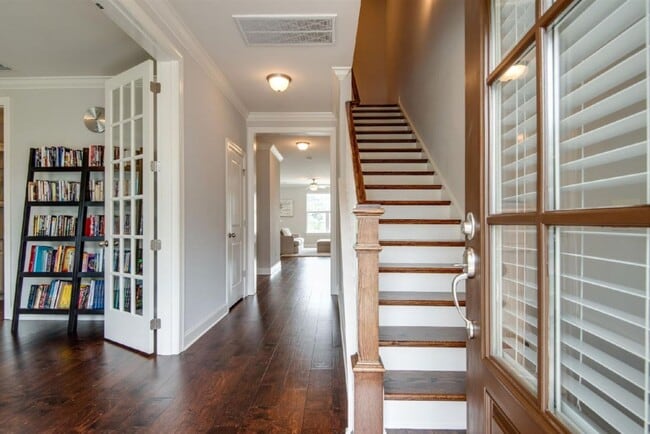 Photo - 3-bedroom, 2.5-bath home with a 2-car garage in the sought-after Gateway Village community of Fra...