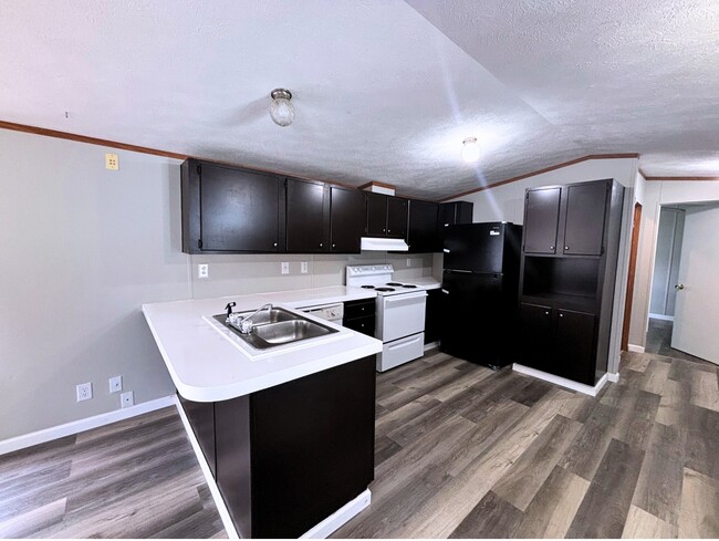 Photo - 7019 Timber Ridge N