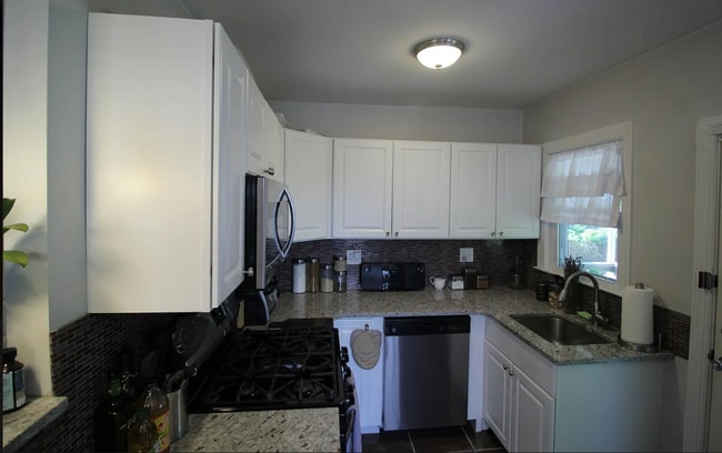 Photo - 4214 Vine St