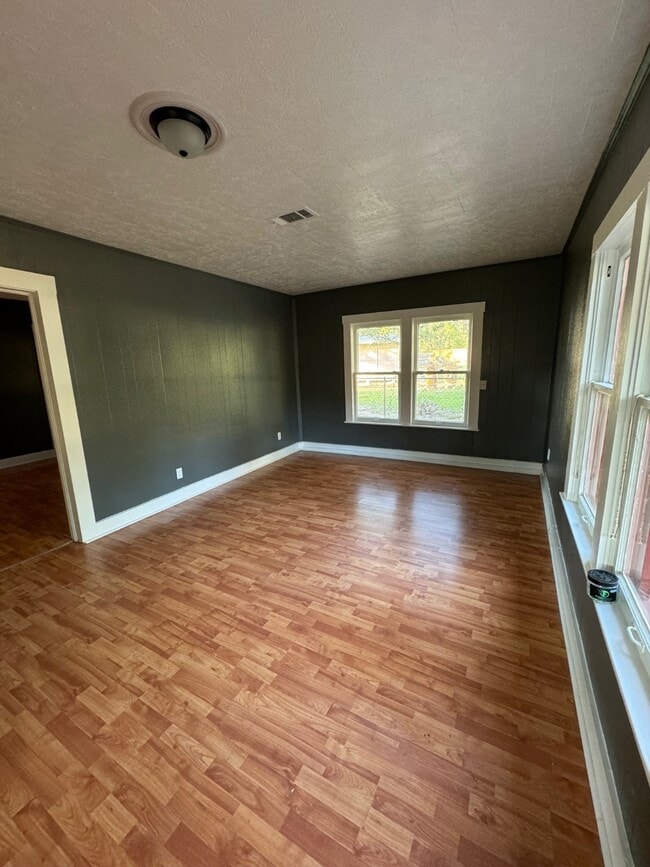 Photo - 1809 Old Israel Rd