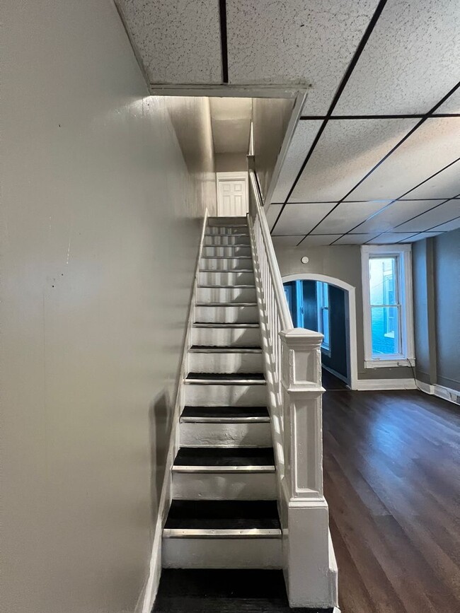 Photo - 5 Bedroom 1 Bath Home Available