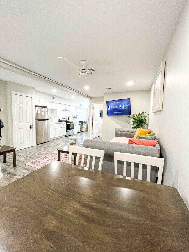 Photo - 1120 Morgan Ave Unit ID1268427P