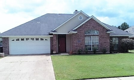 Building Photo - Great 3 bedroom, close to everything Rental