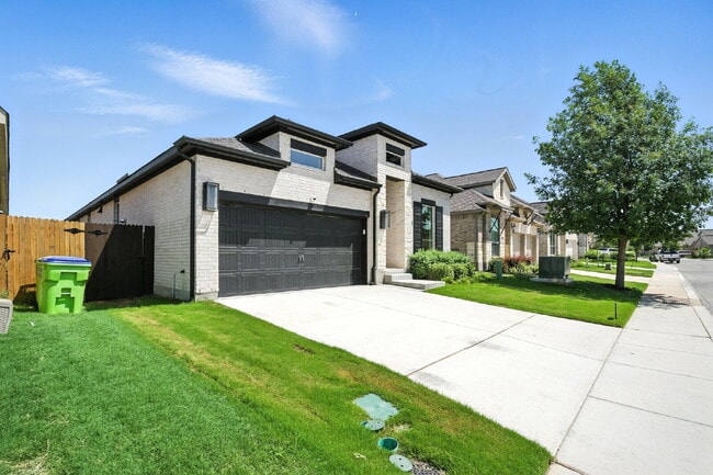 Photo - "PRICE REDUCED! Solar Panels and More on t...