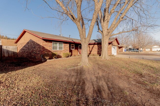 Photo - 3 Bed 2 Bath in Norman
