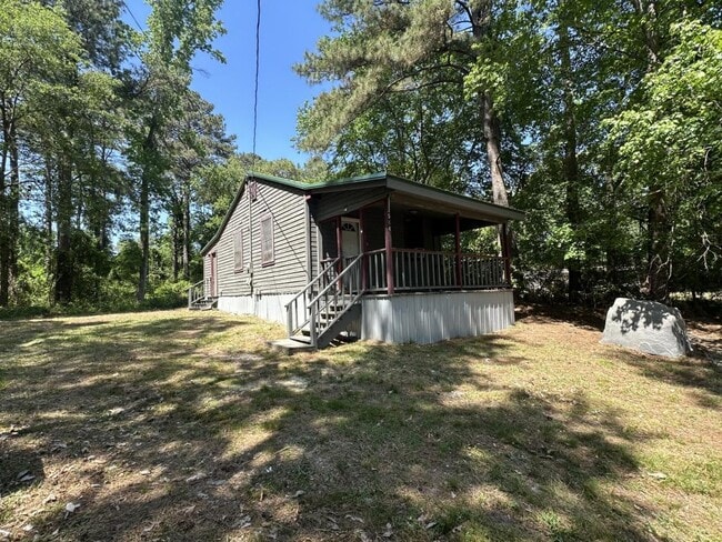 Photo - 2564 Lakeview Dr