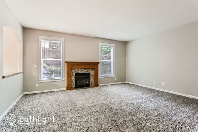 Photo - 573 E 13th Pl