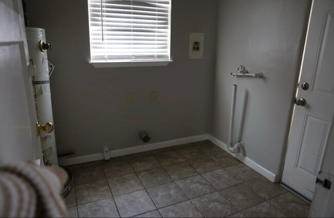 Photo - 1424 Sycamore Dr