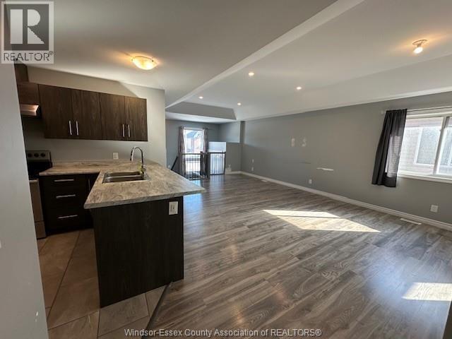 Photo - 3161 Viola Cres