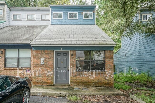 Building Photo - 2100 Continental Ave Unit Apt 5