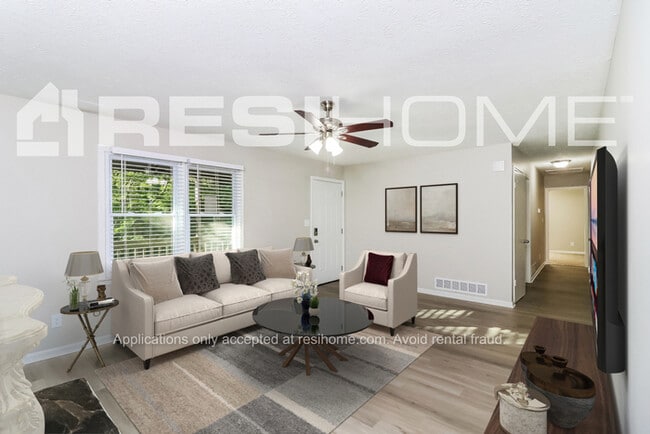 Photo - 96 Meek Dr