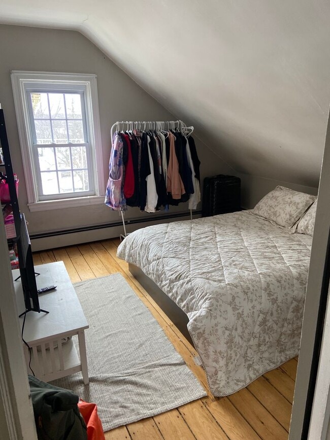 Photo - 927 Smith St Unit 927 Smith #3