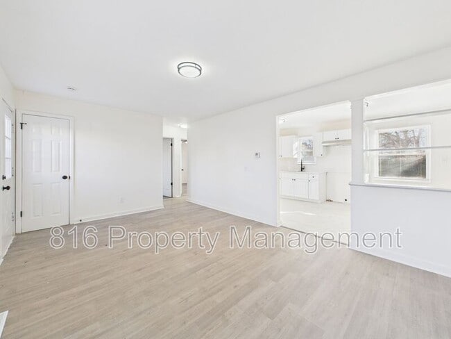 Photo - 5017 Dodson Ave