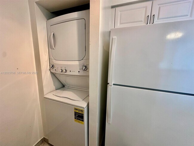 Photo - 1155 Brickell Bay Dr Unit 905