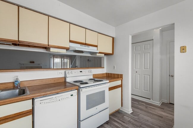 Photo - 1365 Longlac Rd