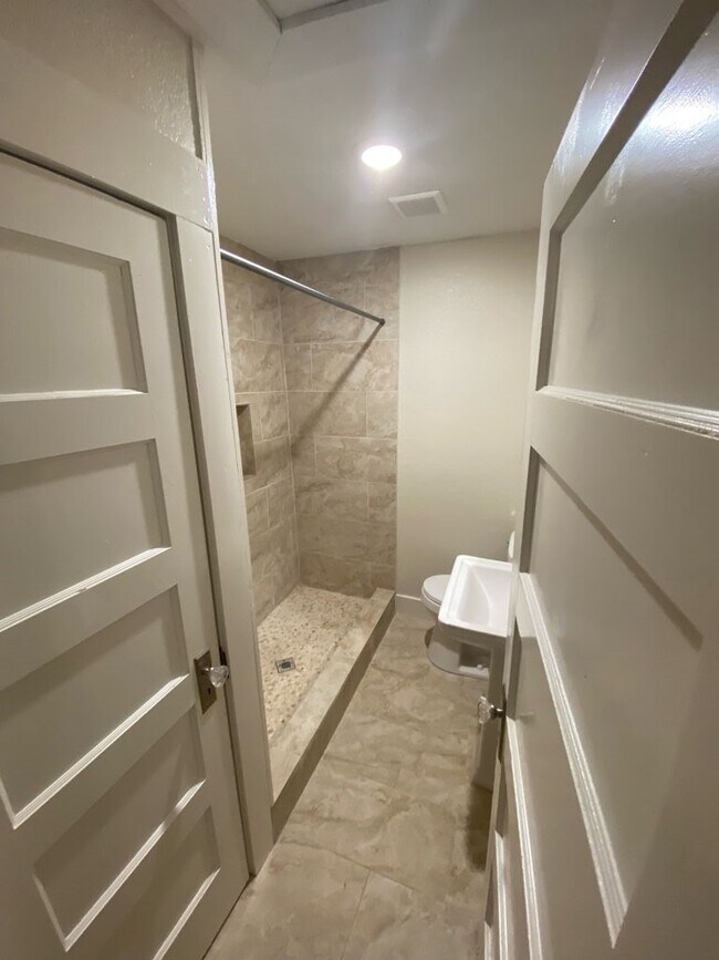 Photo - 414 N Pecan St