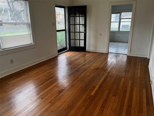 Photo - 1615 Maggie Mayes St