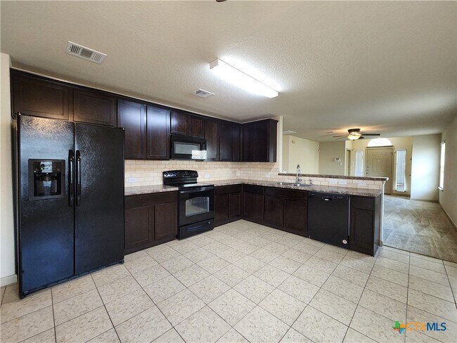 Photo - 789 Great Oaks Dr