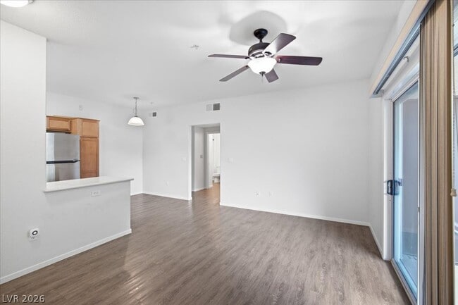 2291 W Horizon Ridge Pkwy Unit 5128