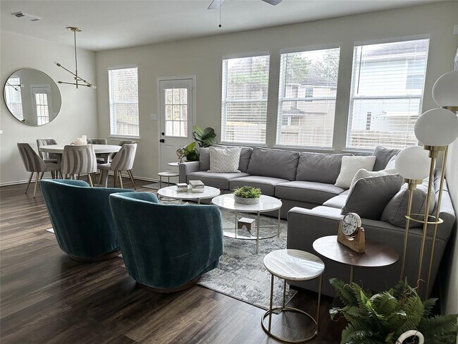 Photo - 75 Blue Creek Pl