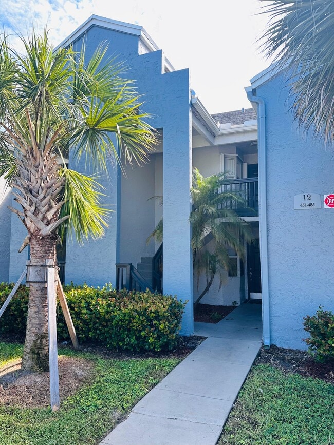 Building Photo - 485 SW 113th Way Unit 485