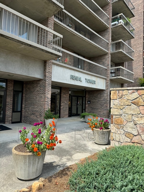 Photo - 205 Regal Tower