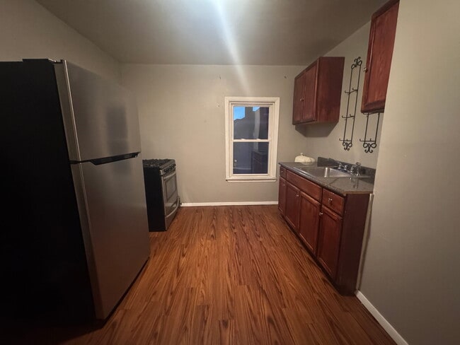 Photo - 117 Bloomfield Ave Unit 3