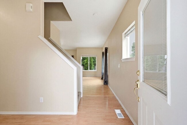 Photo - 1499 NE Birkshire Ct