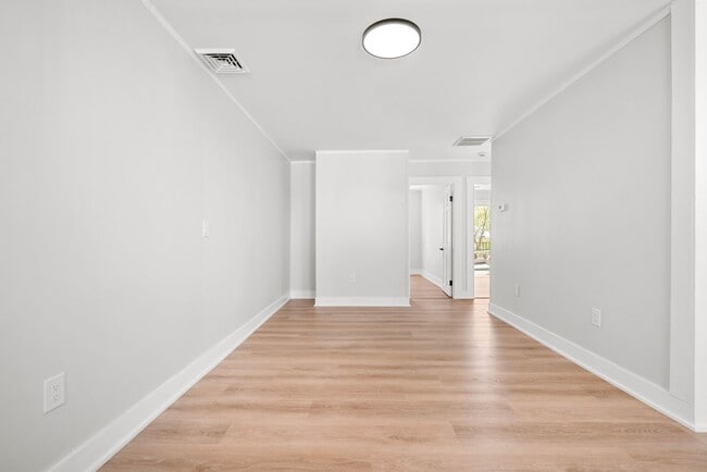 Photo - 14 Fowler St Unit 2