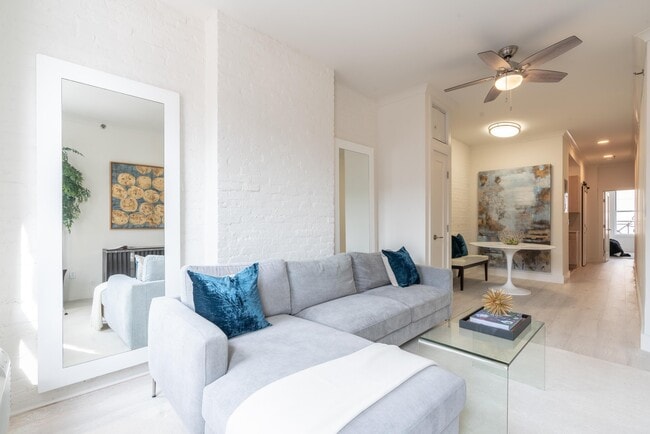 Photo - 512 Observer Hwy Unit 2E