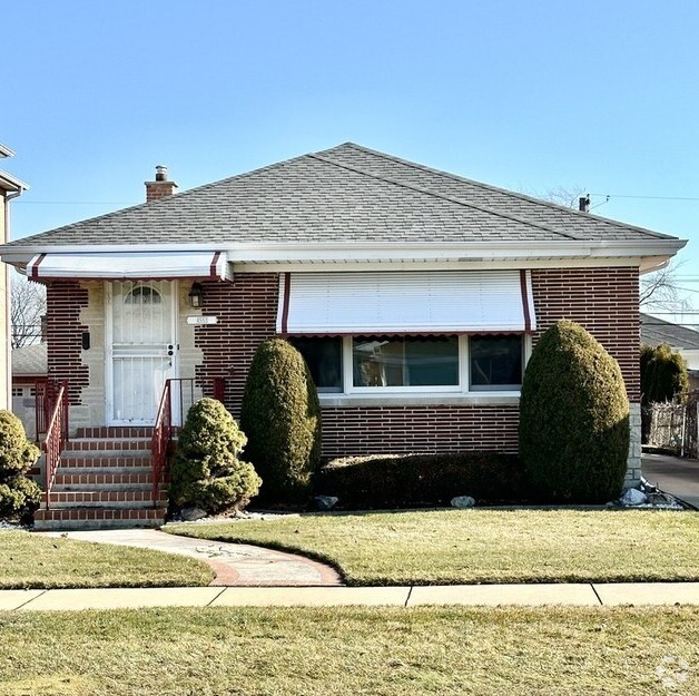 Building Photo - 4553 N Osage Ave Rental