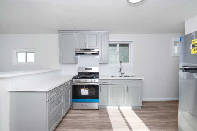 Photo - 3087 Inez St