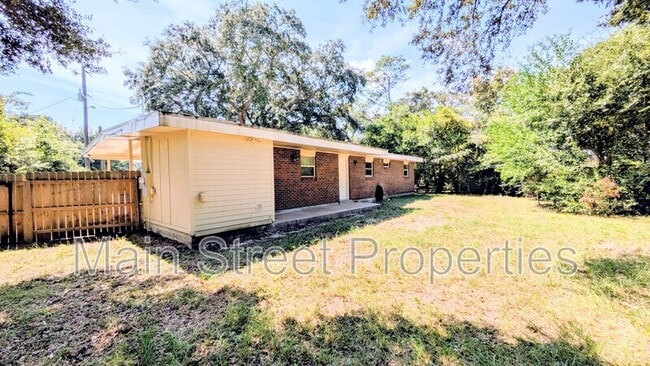 Photo - 2120 Curry Cir