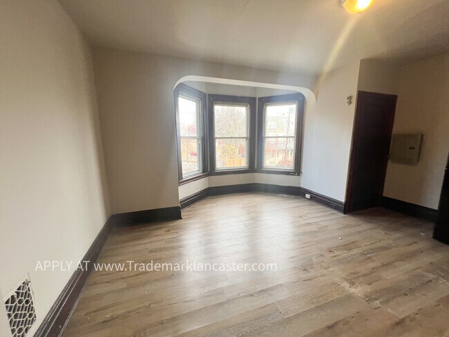 Photo - 626 W Lemon St Condo Unit 2F