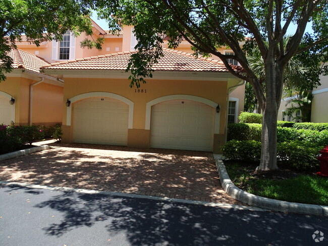Building Photo - Newly Renovated & Available Now - Furnishe... Rental