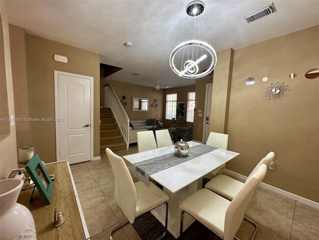 Photo - 27882 SW 140th Ave