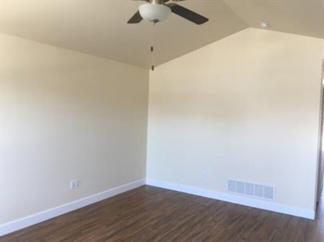 Photo - 3 Bed 2 Bath House in Meadow Lark Community